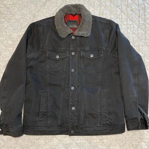 Abercrombie & Fitch - Black Sherpa Lined Trucker Jacket - Men’s size L